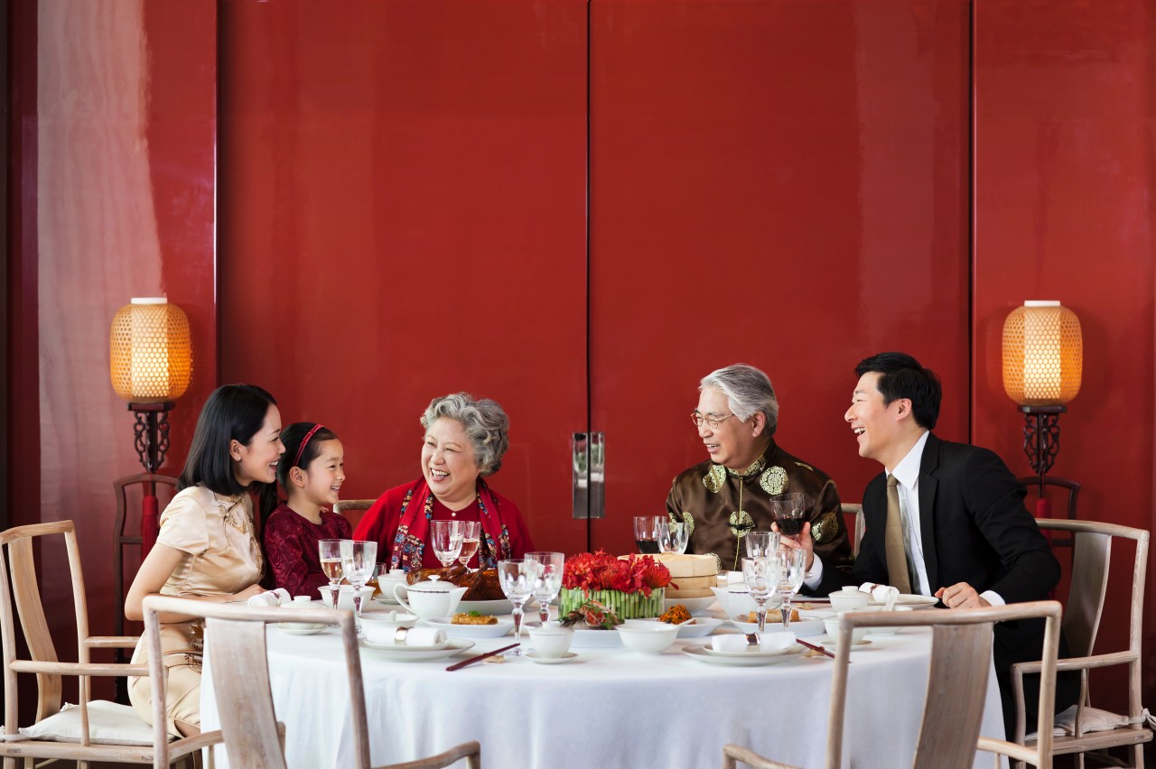 ASPAC_P001_Three_Generations_Family_at_Dinner.jpg